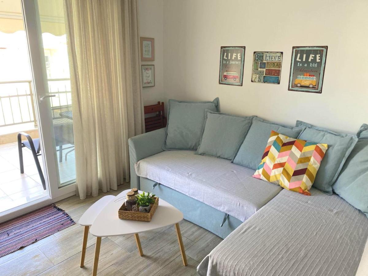 Myrsini'S Apartment Néa Péramos Eksteriør bilde