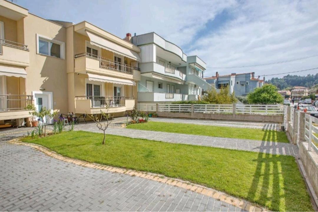 Myrsini'S Apartment Néa Péramos Eksteriør bilde