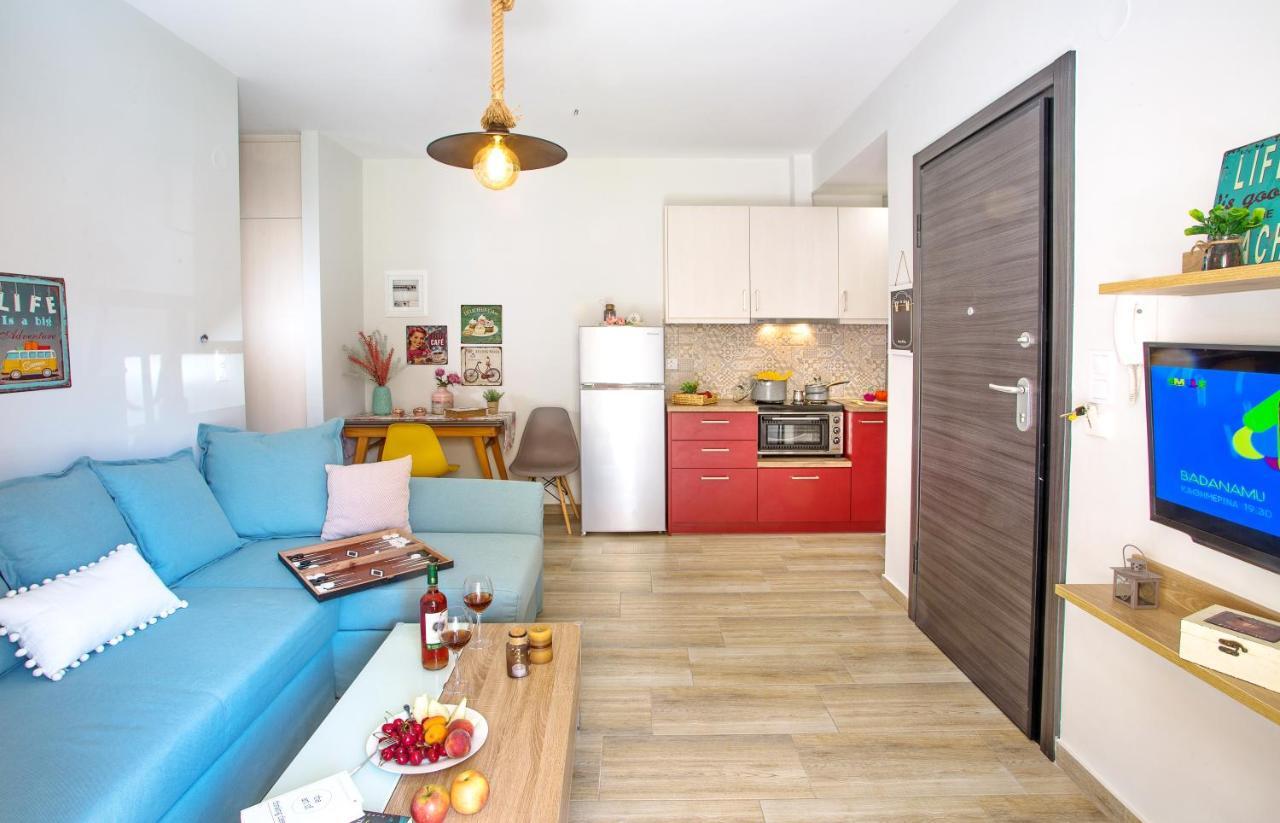 Myrsini'S Apartment Néa Péramos Eksteriør bilde